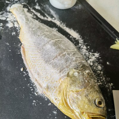 红烧黄鱼好吃的家常做法和步骤(我一年四季都想吃) 红烧黄鱼好吃的家常做法和步骤(我一年四季都想吃)