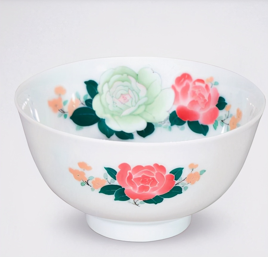 釉上彩和釉下彩的餐具哪个好(一文带您了解瓷器的种类) 釉上彩和釉下彩的餐具哪个好(一文带您了解瓷器的种类)