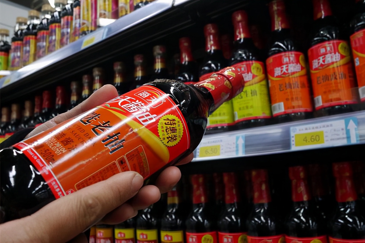 生抽老抽酱油味极鲜的区别是什么(生抽老抽酱油的区别和用法) 生抽老抽酱油味极鲜的区别是什么(生抽老抽酱油的区别和用法)