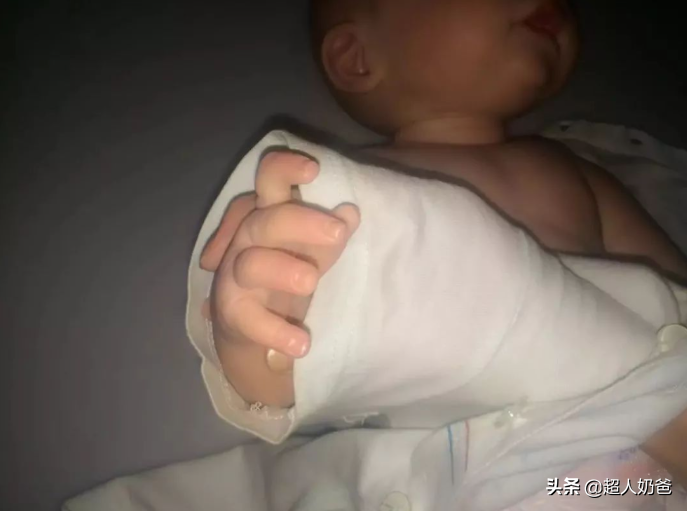 给宝宝选择衣服需要注意什么?买婴儿衣服需要注意什么? 给宝宝选择衣服需要注意什么?买婴儿衣服需要注意什么?