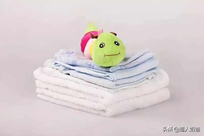给宝宝选择衣服需要注意什么?买婴儿衣服需要注意什么? 给宝宝选择衣服需要注意什么?买婴儿衣服需要注意什么?