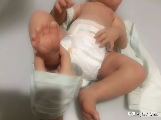 给宝宝选择衣服需要注意什么?买婴儿衣服需要注意什么? 给宝宝选择衣服需要注意什么?买婴儿衣服需要注意什么?
