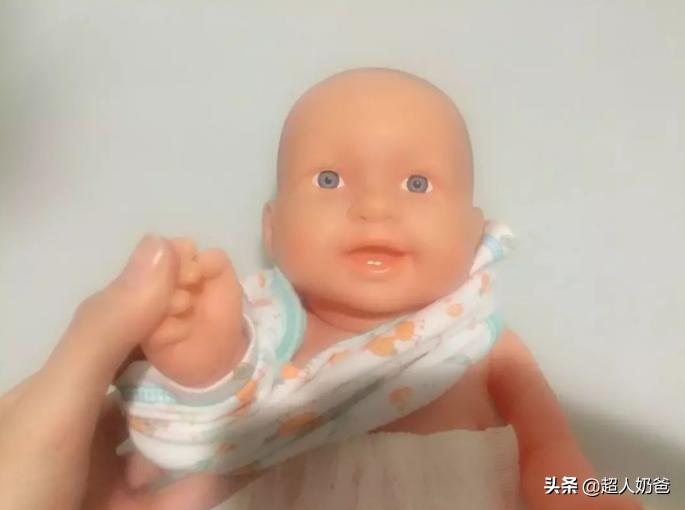 给宝宝选择衣服需要注意什么?买婴儿衣服需要注意什么? 给宝宝选择衣服需要注意什么?买婴儿衣服需要注意什么?