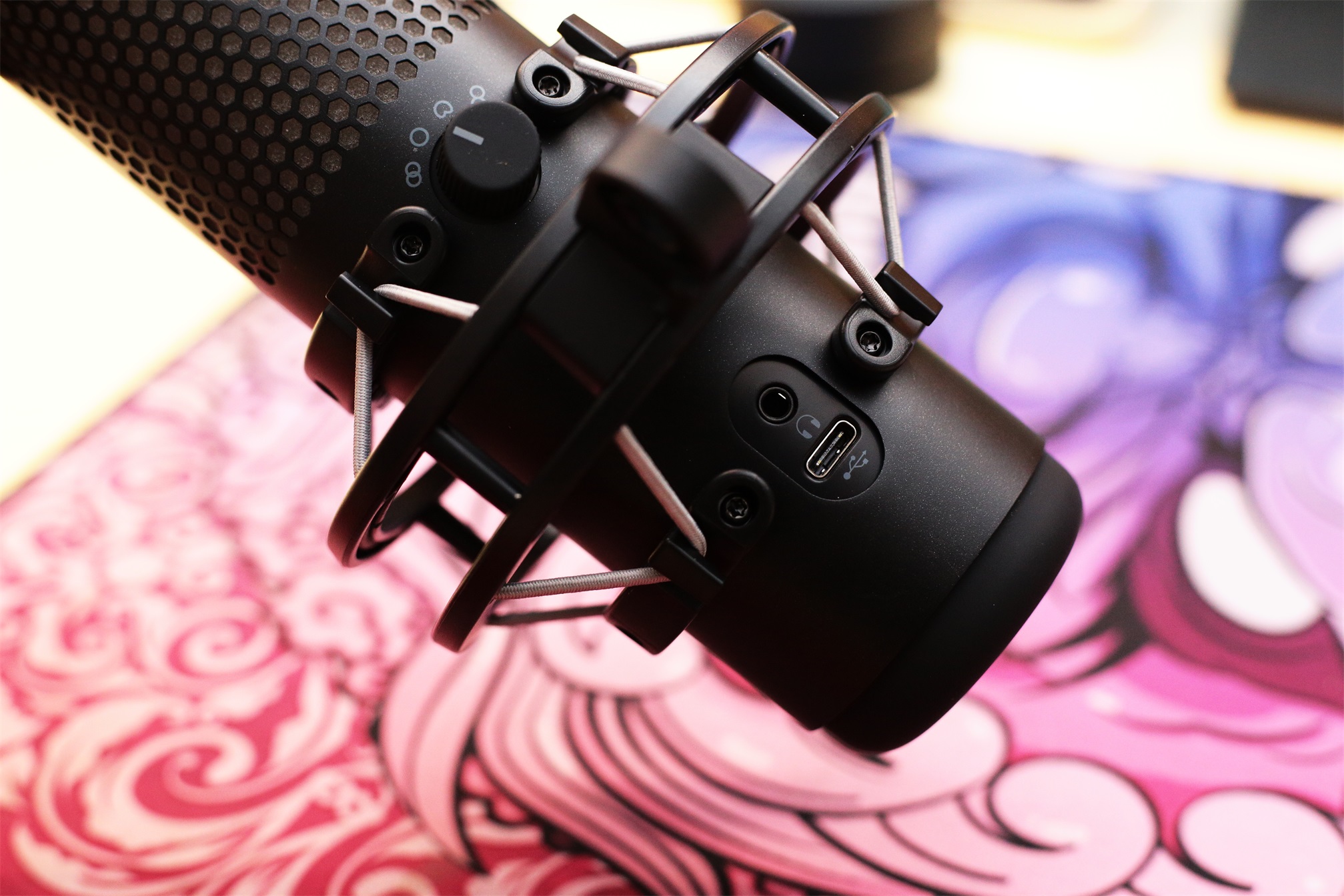 较好的无线麦克风什么牌子好?什么无线麦克风音质较好?全场最佳 HyperX 声浪S RGB专业麦克风 较好的无线麦克风什么牌子好?什么无线麦克风音质较好?全场最佳 HyperX 声浪S RGB专业麦克风