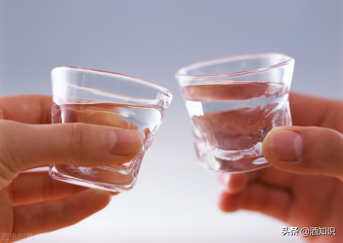 如何区分白酒的好与不好?鉴别白酒是不是好酒的方法? 如何区分白酒的好与不好?鉴别白酒是不是好酒的方法?