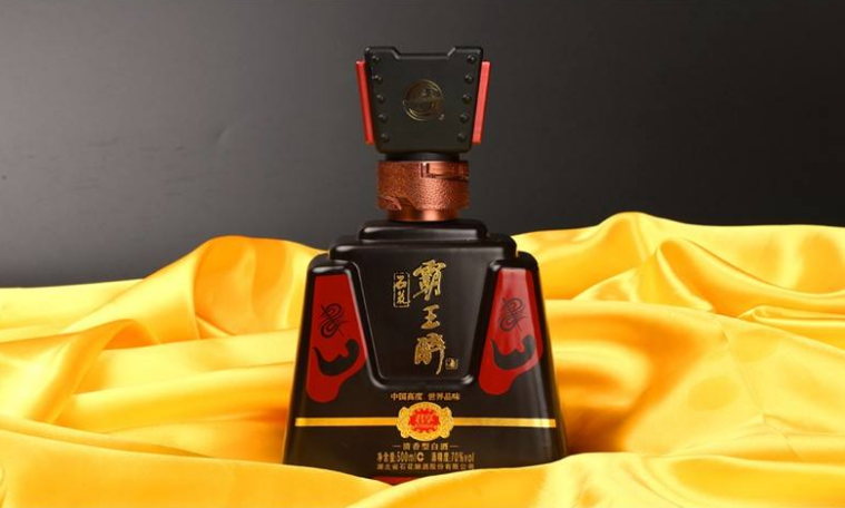 中国公认较好喝的白酒有哪些?这六款白酒进行评比测验 中国公认较好喝的白酒有哪些?这六款白酒进行评比测验