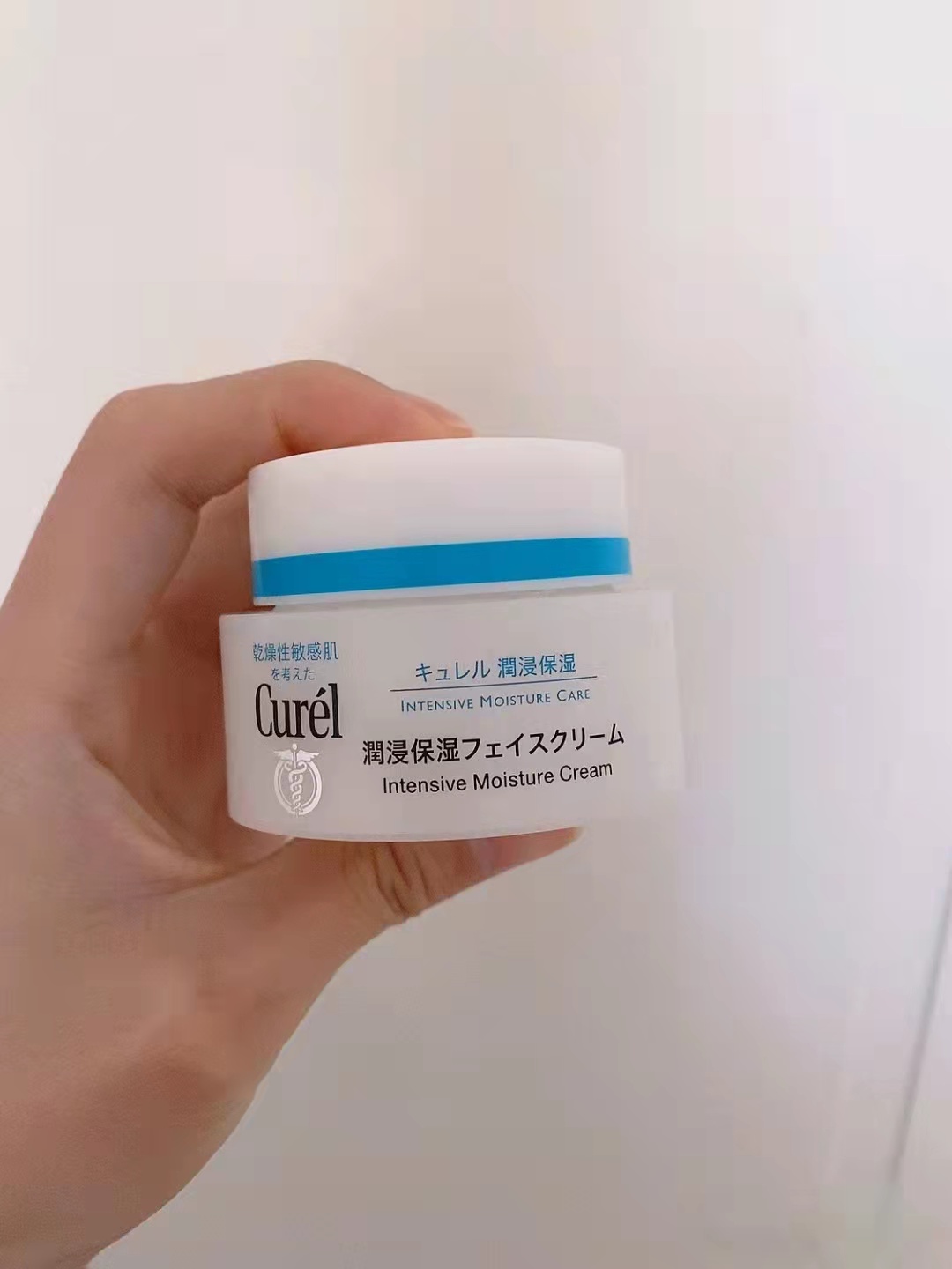 外油内干的皮肤适合哪个品牌的护肤品(适合外油内干的护肤品排行榜) 外油内干的皮肤适合哪个品牌的护肤品(适合外油内干的护肤品排行榜)