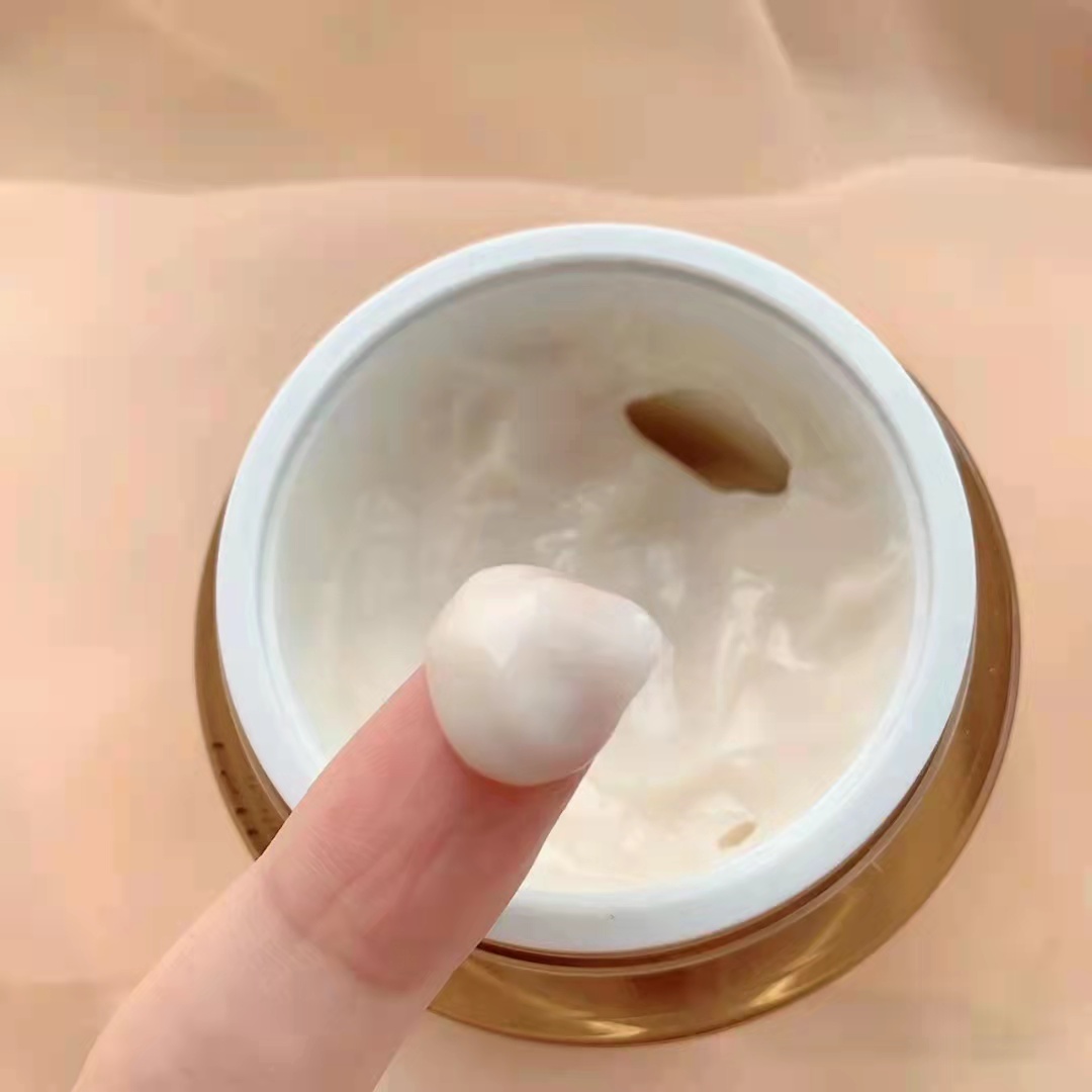 外油内干的皮肤适合哪个品牌的护肤品(适合外油内干的护肤品排行榜) 外油内干的皮肤适合哪个品牌的护肤品(适合外油内干的护肤品排行榜)