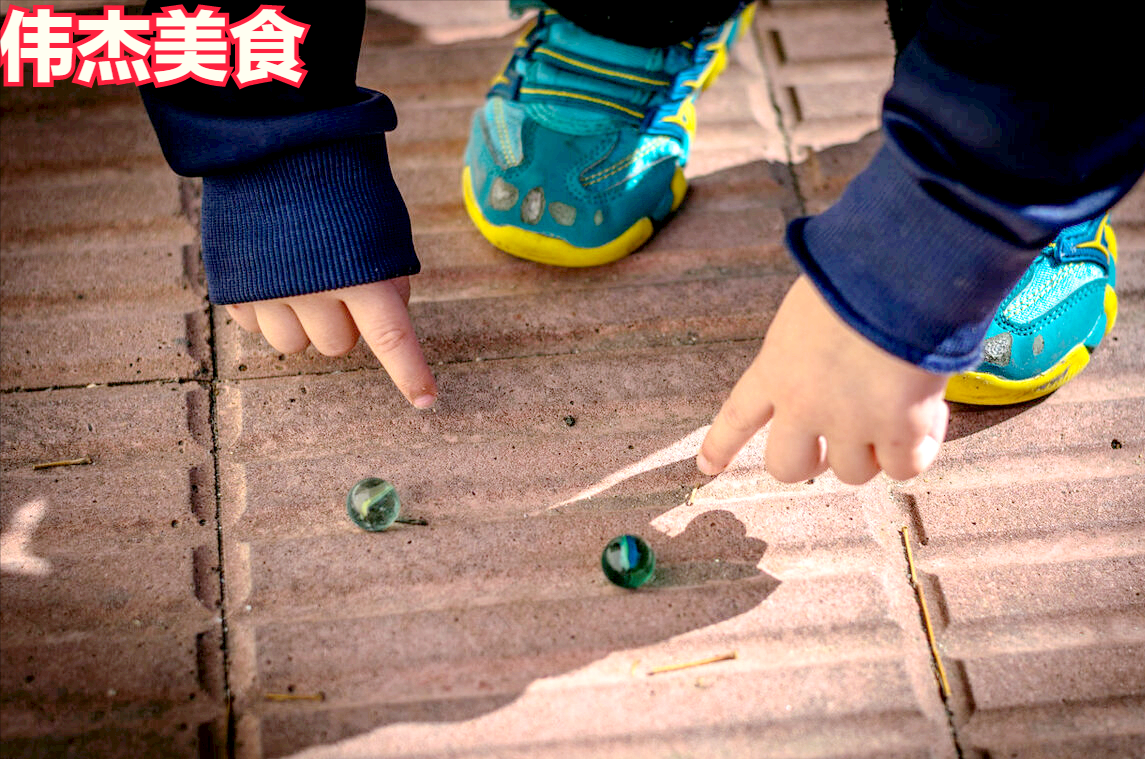 还记得童年的时候玩过什么玩具吗(家长小时候玩的玩具) 还记得童年的时候玩过什么玩具吗(家长小时候玩的玩具)