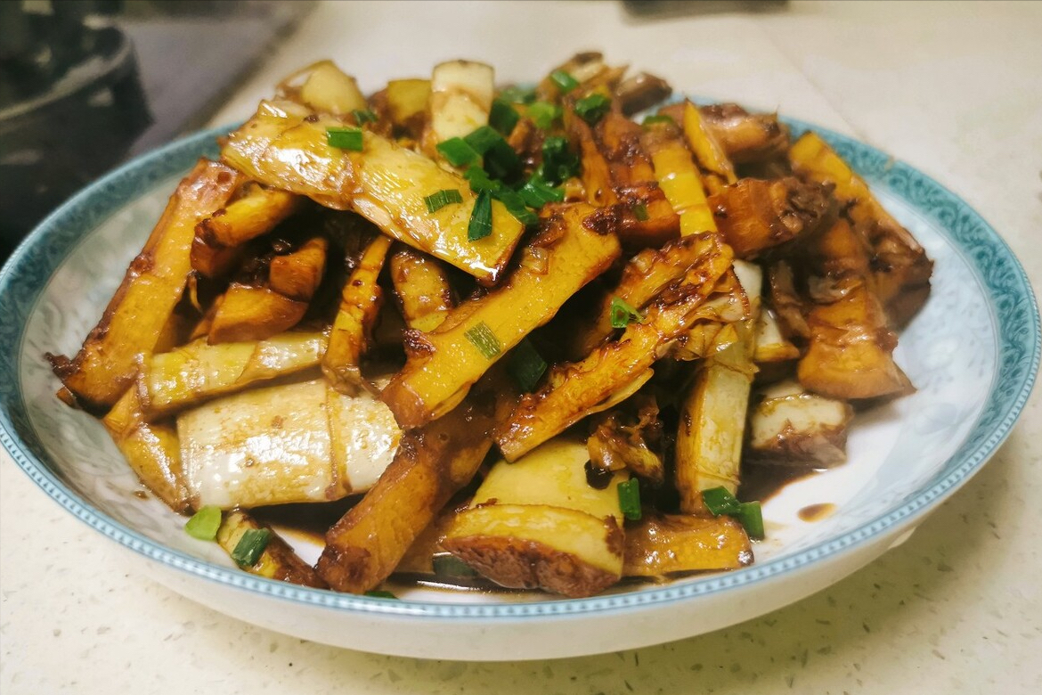 哪些蔬菜做之前需要焯水(这几种春季蔬菜做之前一定要焯水) 哪些蔬菜做之前需要焯水(这几种春季蔬菜做之前一定要焯水)