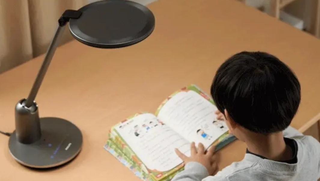 谁知道如何挑选学生护眼灯(学生护眼台灯推荐) 谁知道如何挑选学生护眼灯(学生护眼台灯推荐)