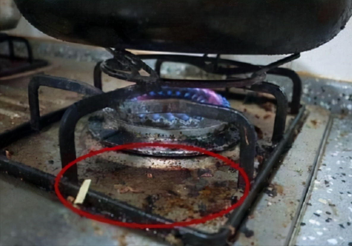 大家厨房的碗筷刀工具都是怎么放置(年轻人都在这么放碗筷刀的哦) 大家厨房的碗筷刀工具都是怎么放置(年轻人都在这么放碗筷刀的哦)