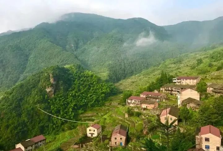 国内有哪些地方值得去旅行（想去就值得没有唯一的标准）
