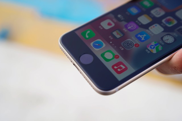 苹果最便宜的5G iPhone开售 3000元即可拿下最新苹果手机报价 苹果最便宜的5G iPhone开售 3000元即可拿下最新苹果手机报价