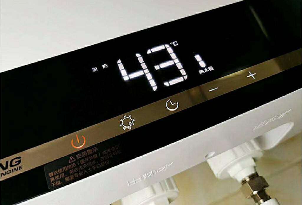 电热水器洗澡时需不需要断开电源在洗澡(电热水器洗澡不断开电源很多人都做错了) 电热水器洗澡时需不需要断开电源在洗澡(电热水器洗澡不断开电源很多人都做错了)