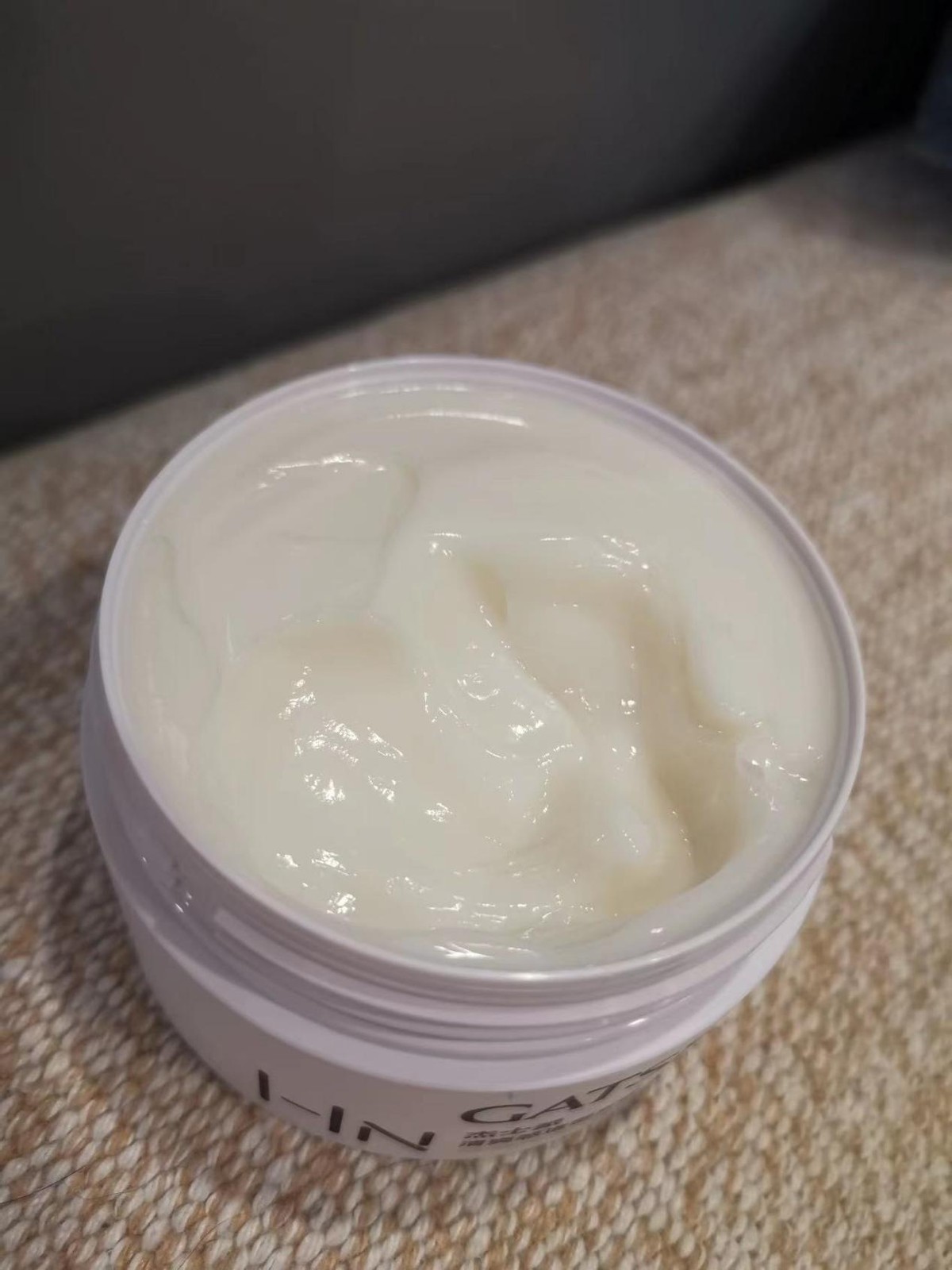 发胶/发蜡/发泥/发油有什么区别发泥多少钱 保姆级造型产品使用攻略