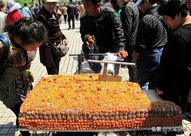 切糕多少钱明码标价 切糕越来越便宜明码标价