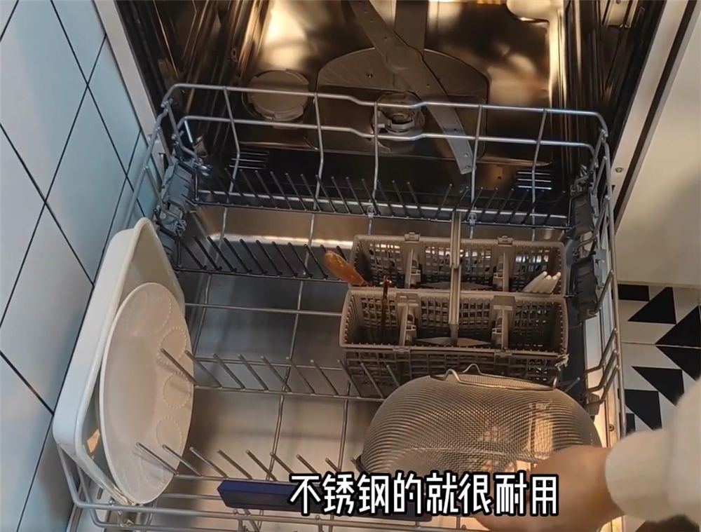 最值得买的厨房神器有哪些(好太太都用这几件厨房用品) 最值得买的厨房神器有哪些(好太太都用这几件厨房用品)
