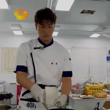 中餐厅张亮用的什么锅 张亮麻辣烫有哪些锅底? 中餐厅张亮用的什么锅 张亮麻辣烫有哪些锅底?
