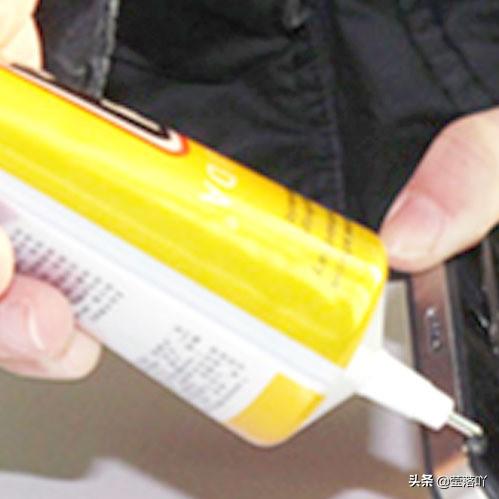粘手机屏幕用什么胶水 手机屏幕开胶了用什么胶粘？