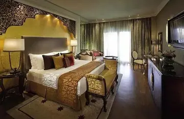 迪拜七星级酒店价格 南通七星级酒店？迪拜七星级酒店是否是国有企业？