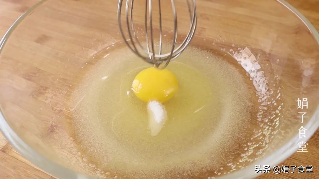 打蛋机做美食，原来自己做桃酥这么简单