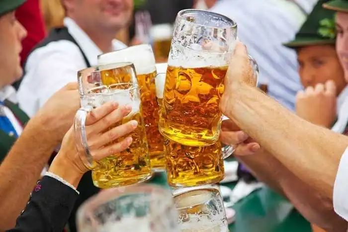 啤酒怎么选什么啤酒较好？啤酒好不好喝看哪些方面？