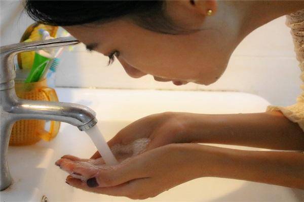 洗脸巾哪个牌子干净好用？国内洗脸巾高销量的牌子有哪些？