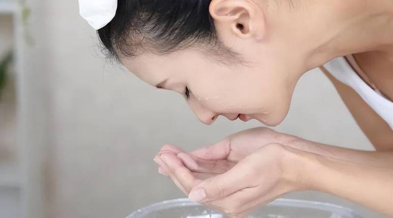 怎么用洗面奶洗脸有效果？每天洗脸能用几次洗面奶？