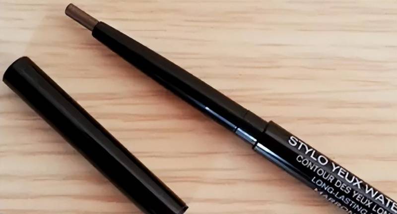 油性皮肤用哪种眼线笔好？推荐几款适合油性皮肤的眼线笔？